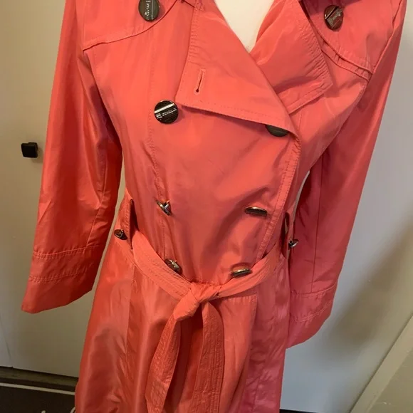 Double breasted trenchcoat size 10 - Picture 4 of 7